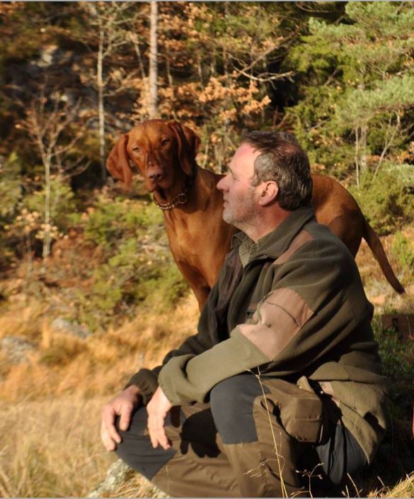 Karsten Strehl mit seinem Hund Wilson